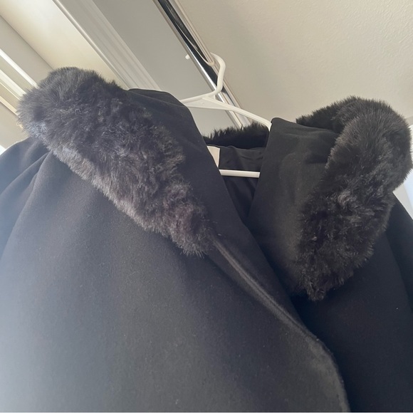 NWOT H&M women black coat with furr, Size XS - Picture 6 of 12